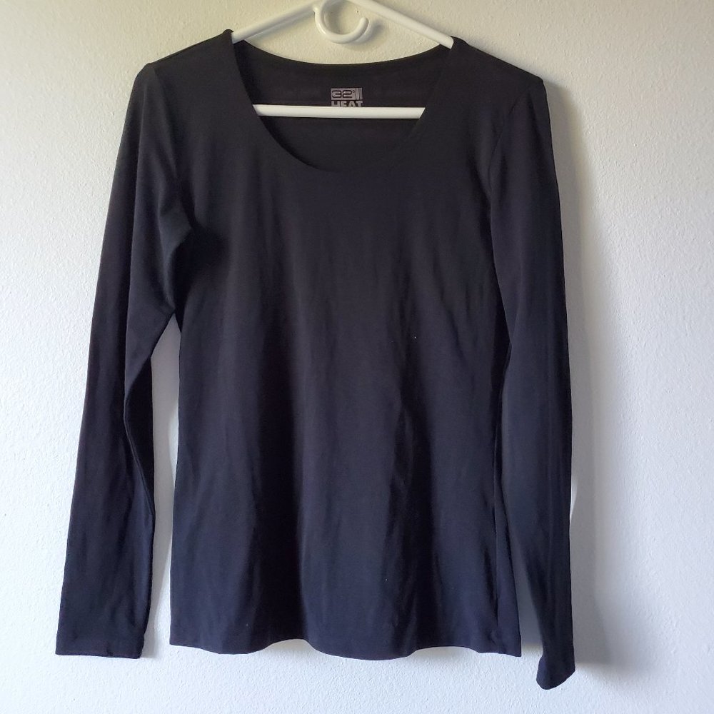 32 Degreez Heat (Medium black long sleeve top)